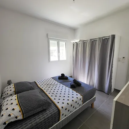 T2 Bord De Διαμέρισμα *